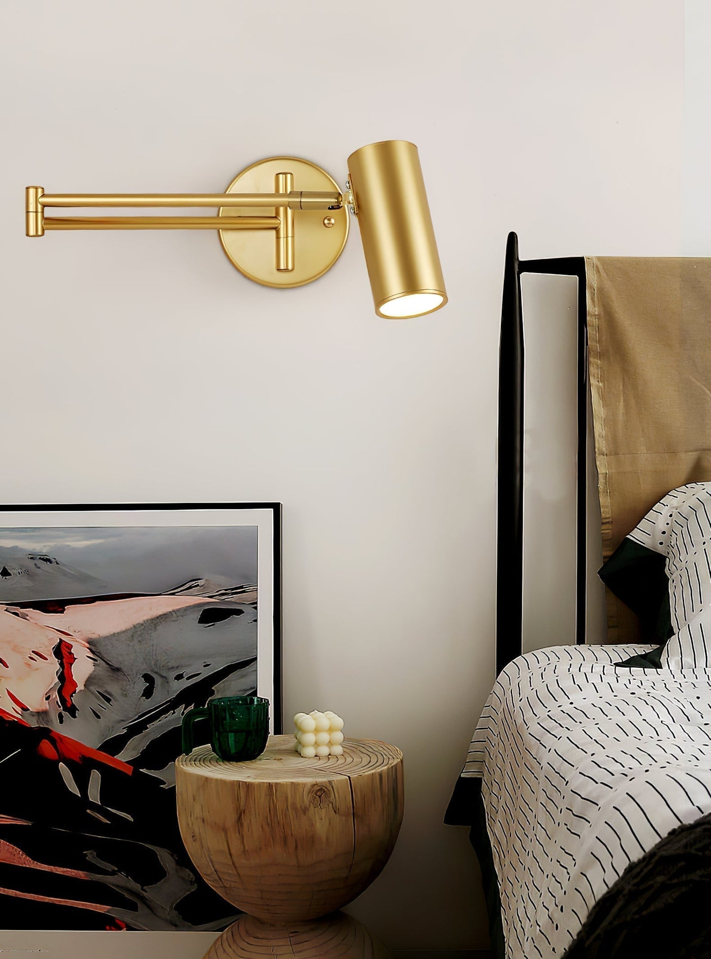 Moderne Wandleuchte aus Eisen mit integrierter LED - Elegantes und verstellbares Design