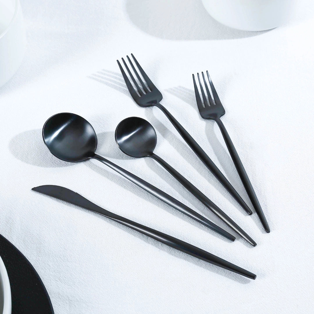 Garduru mattes Schwarz Besteckset – Designer-Silberbesteck