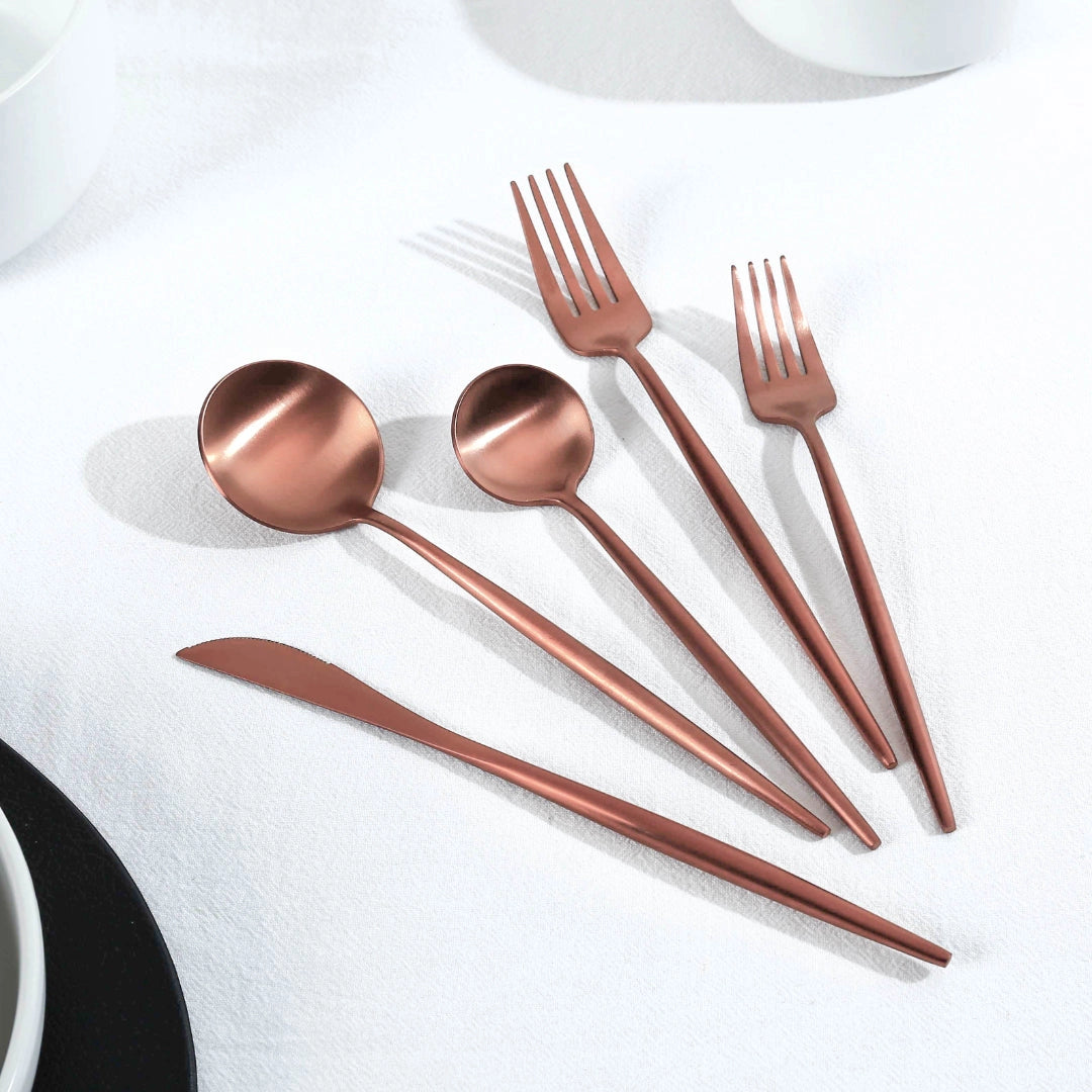 Garduru mattes Schwarz Besteckset – Designer-Silberbesteck