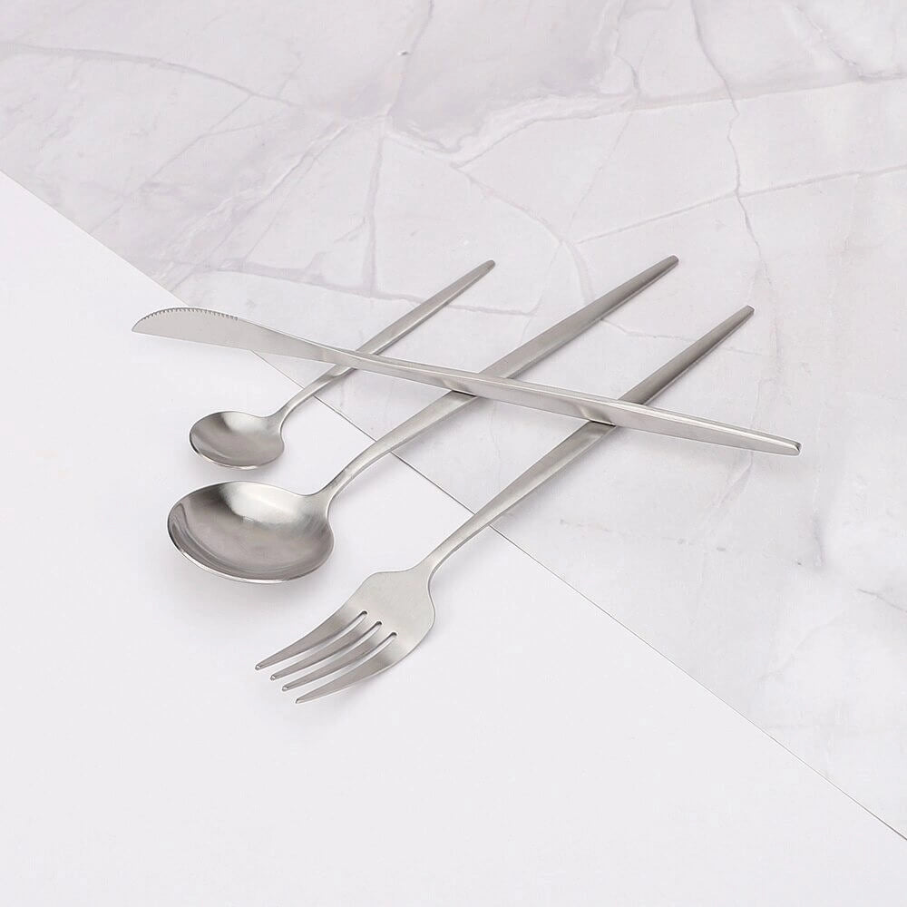 Garduru Minimalistisches Edelstahl Besteckset für Ihr Zuhause