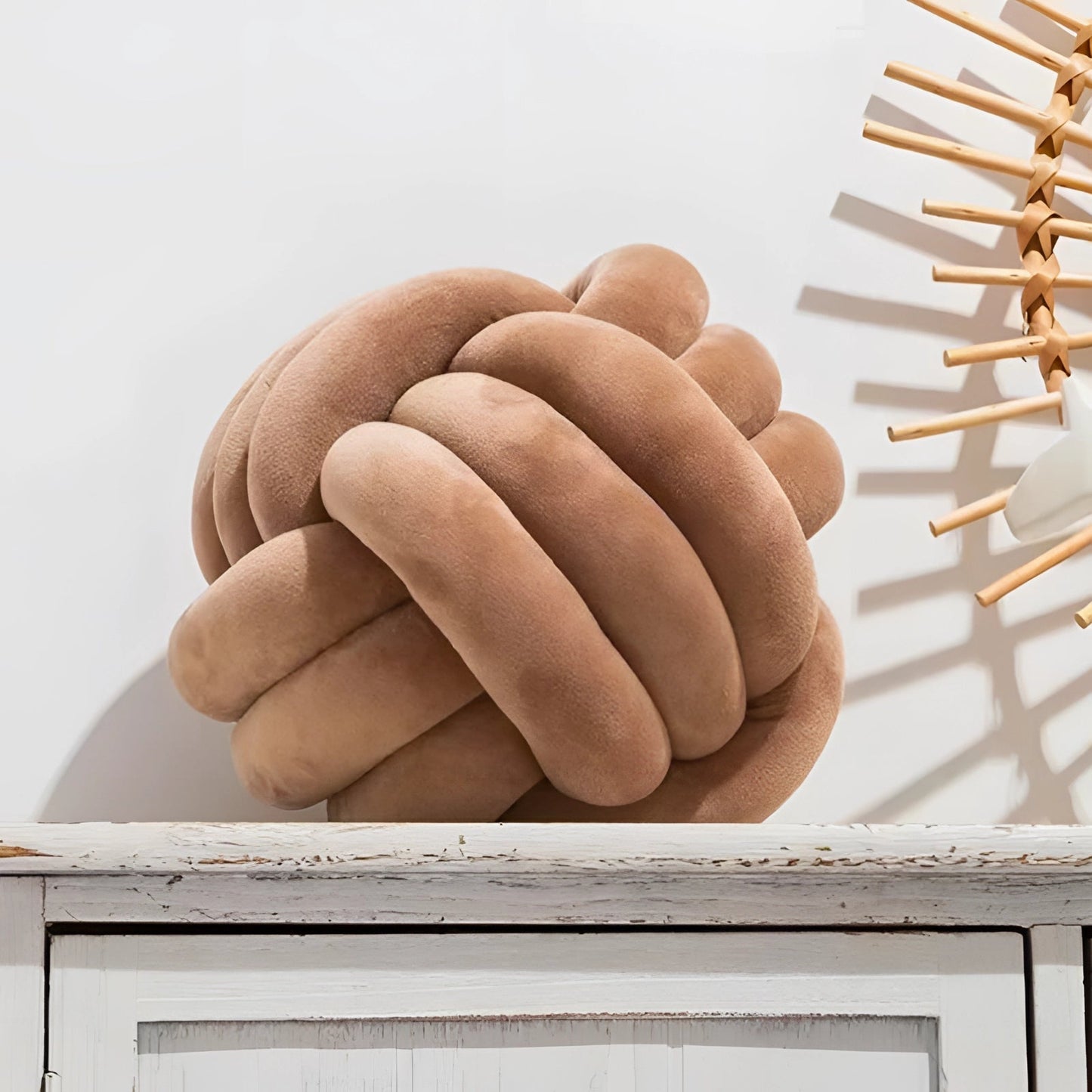 Garduru Samtkissen im Knotendesign – Stilvolle Dekoration