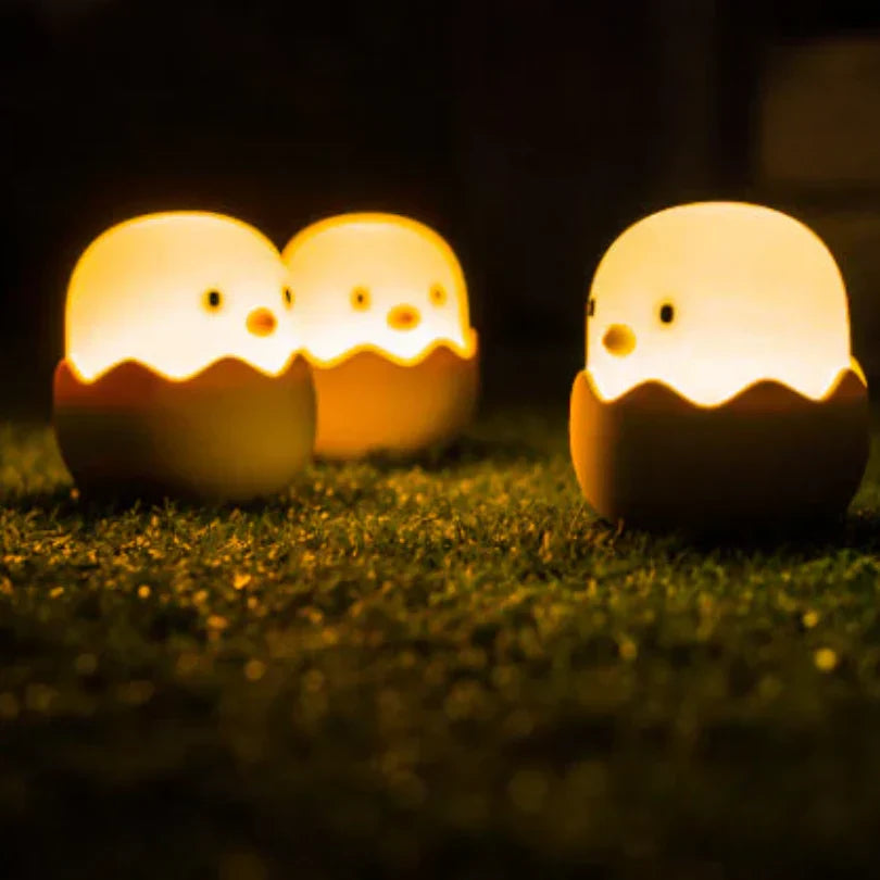 Niedliche Kuiken Nachttischlampe für Kinder – LED-Ei-Design für das Kinderzimmer