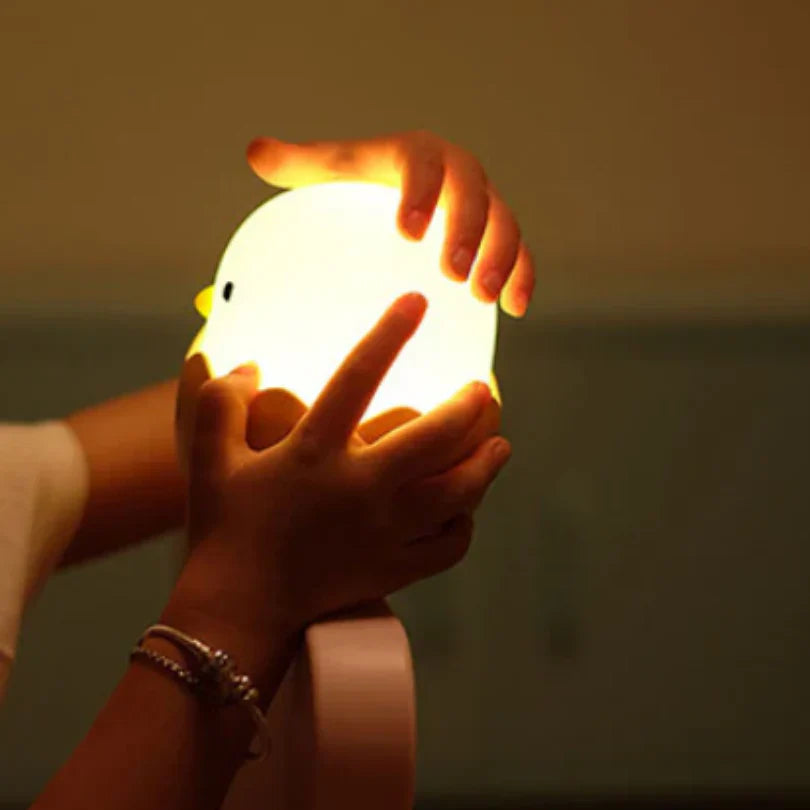 Niedliche Kuiken Nachttischlampe für Kinder – LED-Ei-Design für das Kinderzimmer