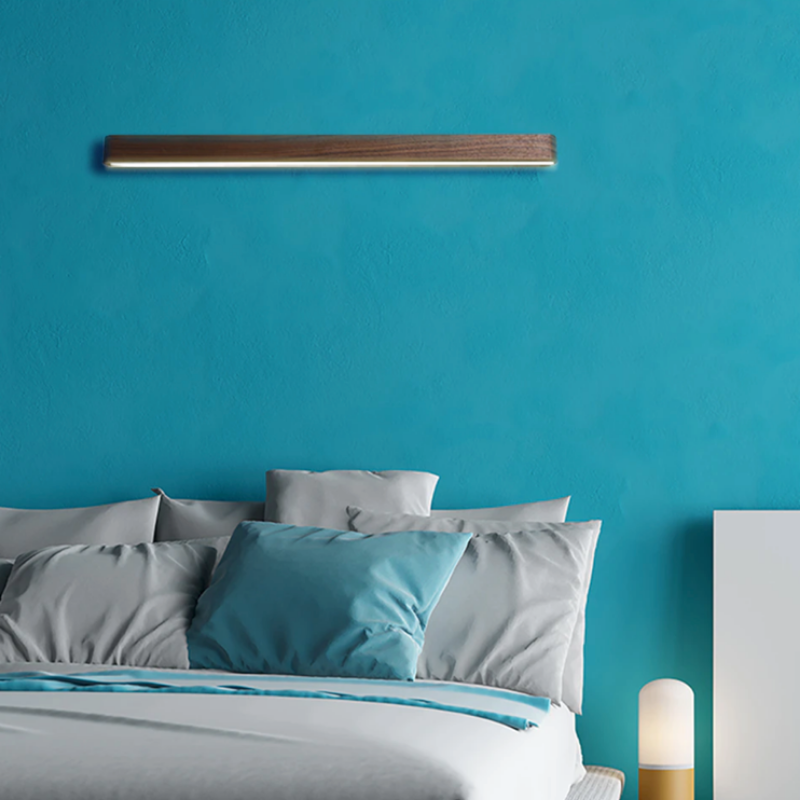 RoyaleGlow Nordic Massivholz Wandleuchte – 12W LED Lineare Beleuchtung für moderne Innenräume
