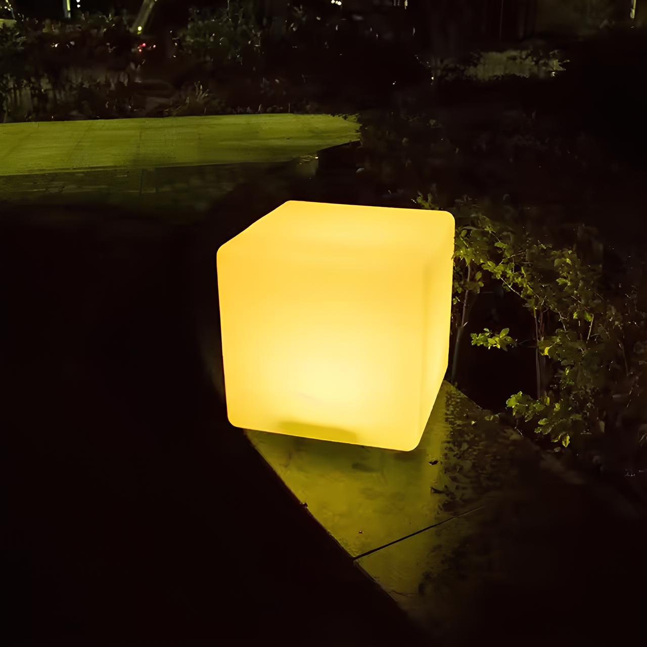 Lampe Cube Außen LED – Modernes Wiederaufladbares Licht mit Fernbedienung