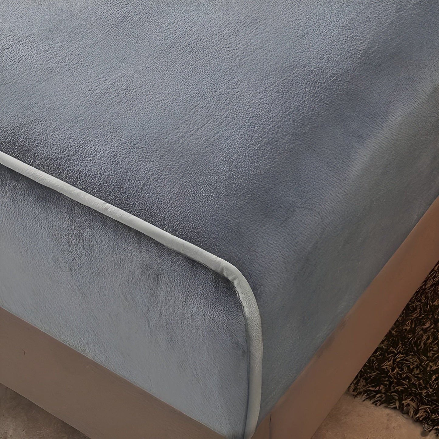 Garduru Decke - Luxuriöser Warmer Winter Samt Matratzenschoner