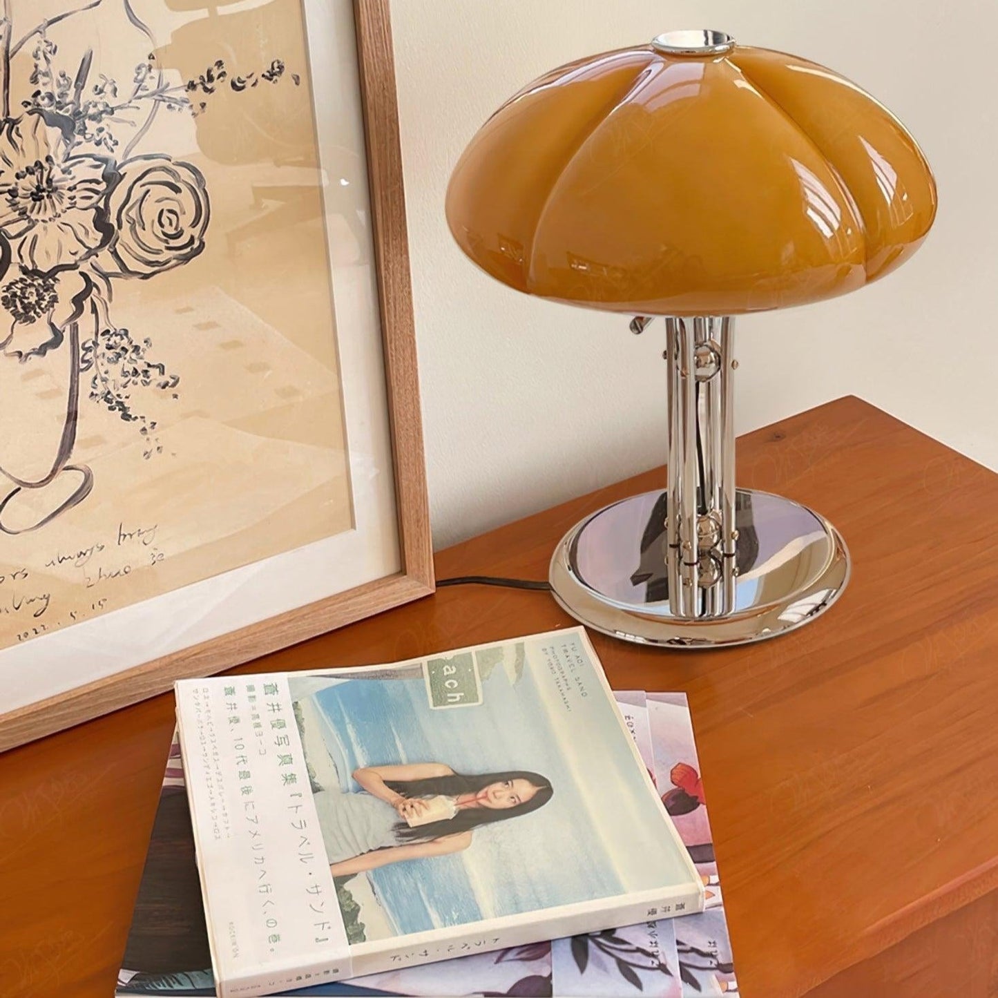 Tischlampe Pilz Bauhaus – Modernes Design mit Amberglas-Schirm