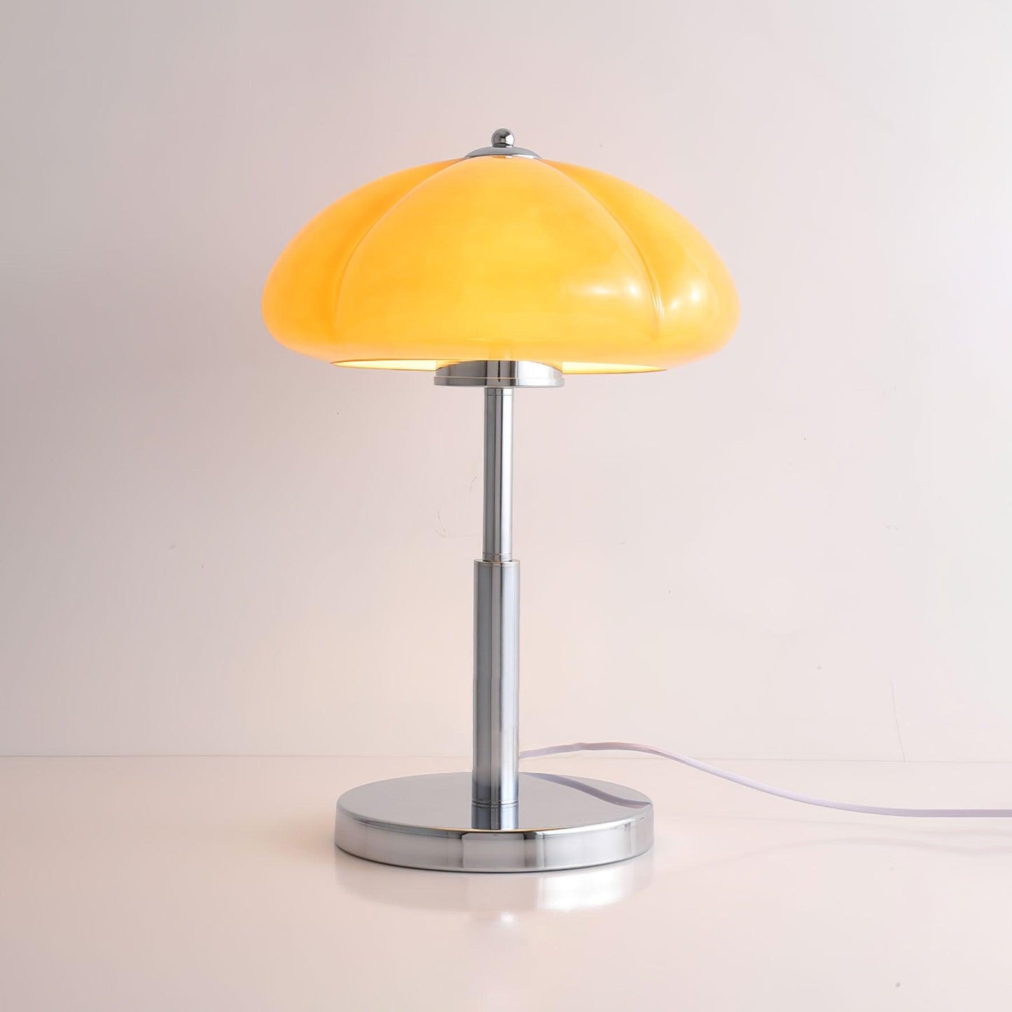 Tischlampe Pilz Bauhaus – Modernes Design mit Amberglas-Schirm