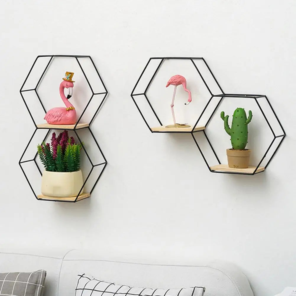 Modernes Wandregal