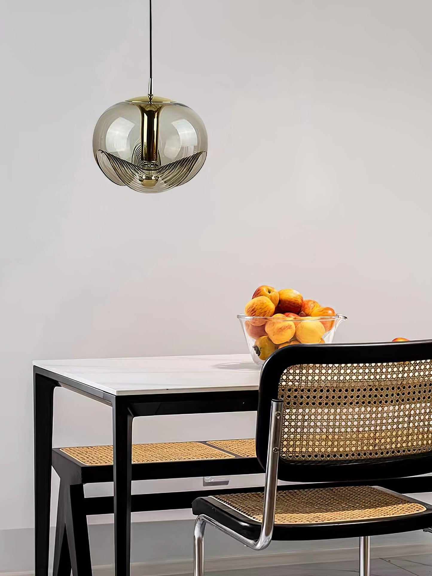 Garduru Pendelleuchte – Elegante von der Natur inspirierte LED-Deckenleuchte