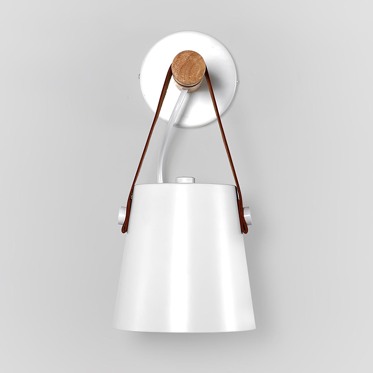 Skandinavische Wandleuchte aus Holz und Leder – Elegantes Design mit effizientem LED-Licht