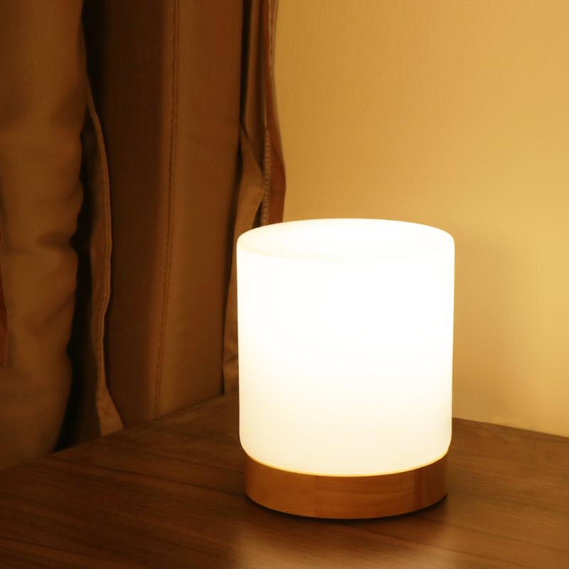 LichtKreis - Elegante Mini-Tischleuchte mit Touch-Funktion für Rundum-Beleuchtung beim Lesen und Nachts