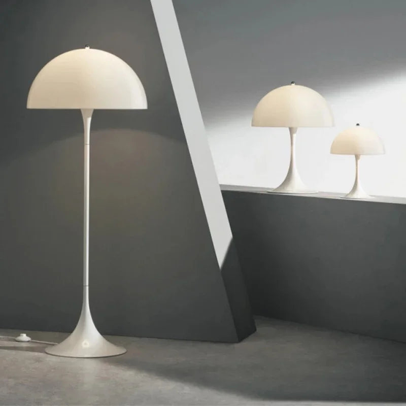 Retro Dänische Tischlampe/ Stehlampe - Ikonisches Pilzdesign für moderne Räume