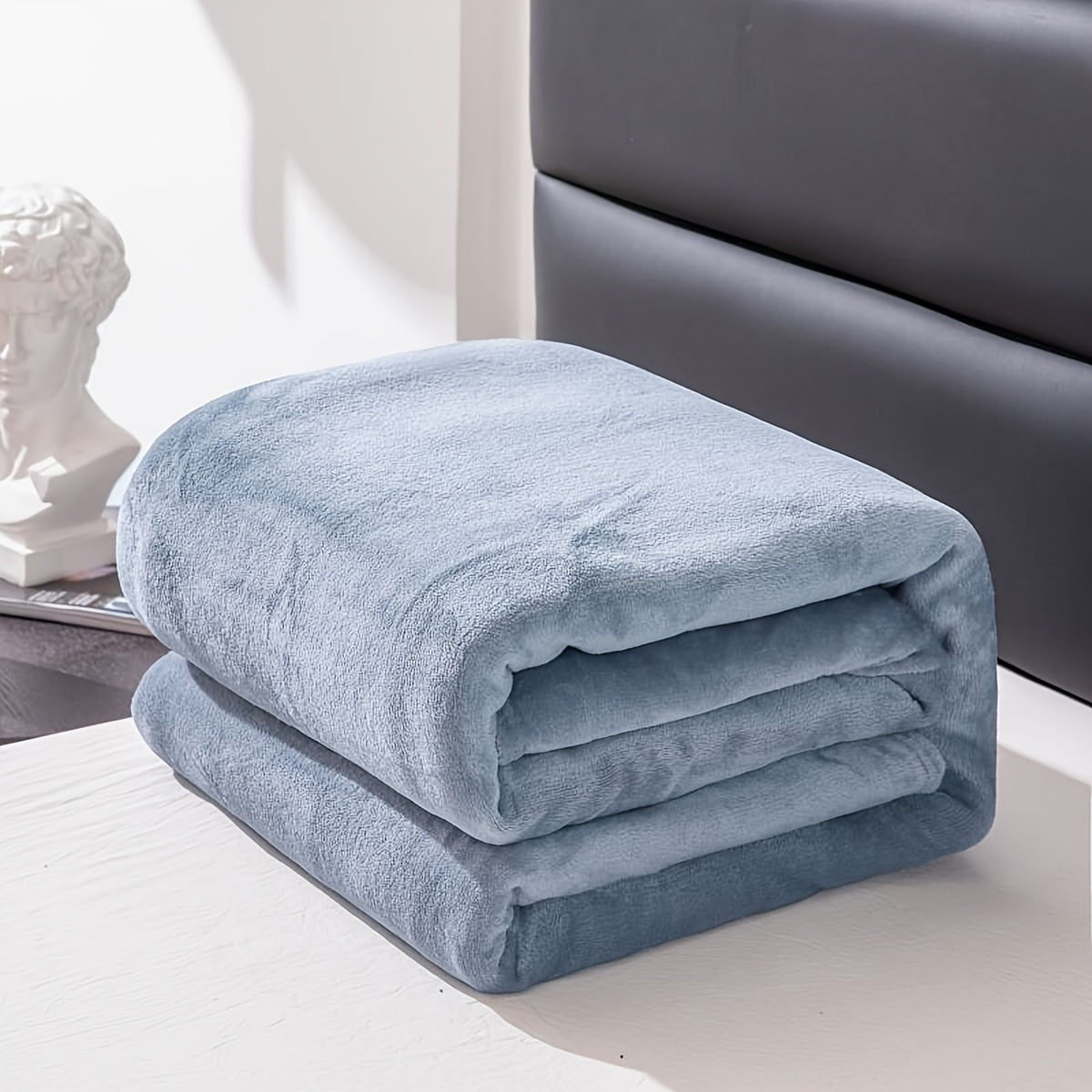 Garduru Flanellplaid – Kuschelige Decke für Sofa & Reisen
