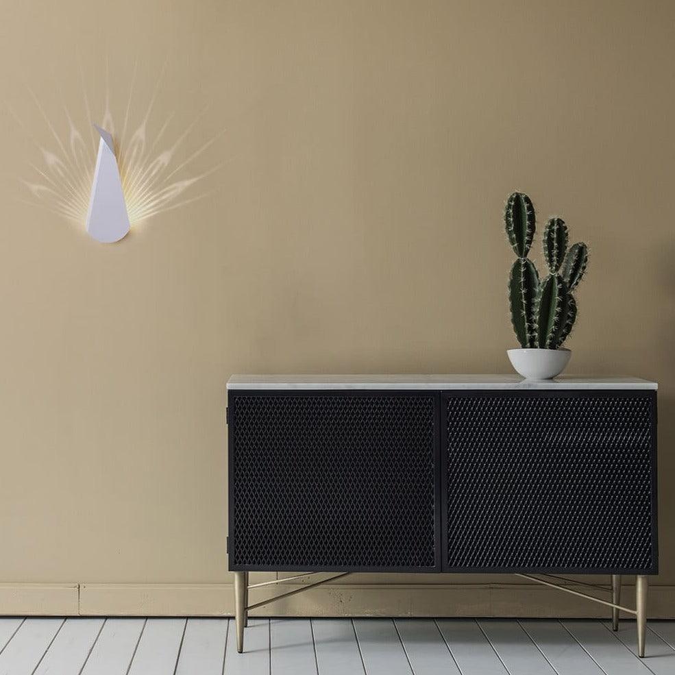 LumiLuxe – Elegante Wandleuchte mit energieeffizienter Beleuchtung