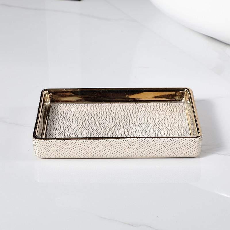 LuxeBain – Elegantes Keramik-Badset mit goldenen Akzenten