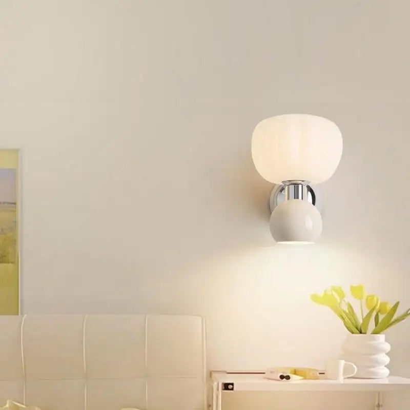 Moderne LED-Wandlampe Creme – Energiesparende Dekolampe für Wohnzimmer und Schlafzimmer