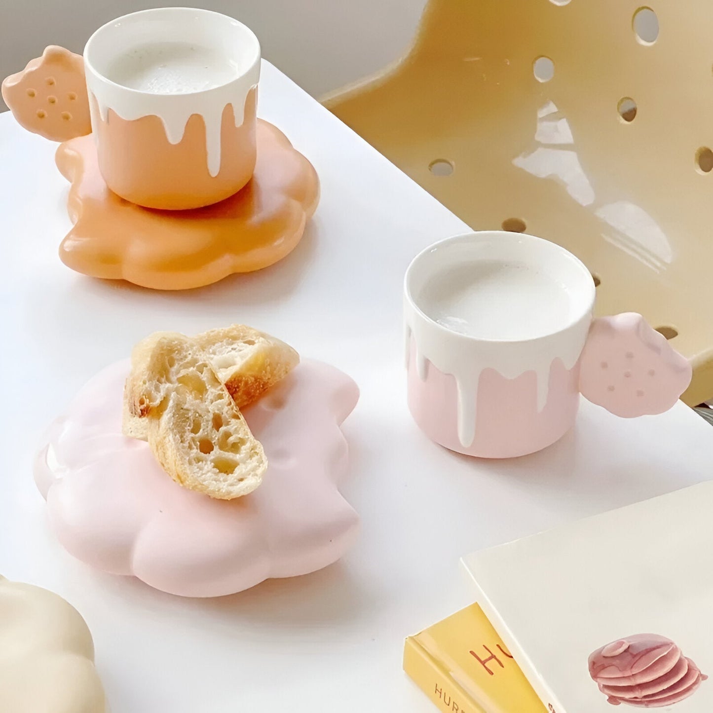 Biscuit Design Kaffeetasse mit passendem Tablett