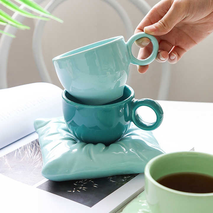PillowCharm Tasse & Untertasse Set