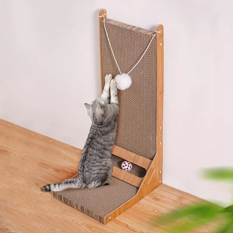 L-förmiger Katzekratzer mit Spielball und Mehrwinkel-Design