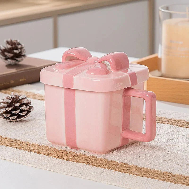 Keramische Weihnachtsgeschenk-Kaffeetasse mit Deckel