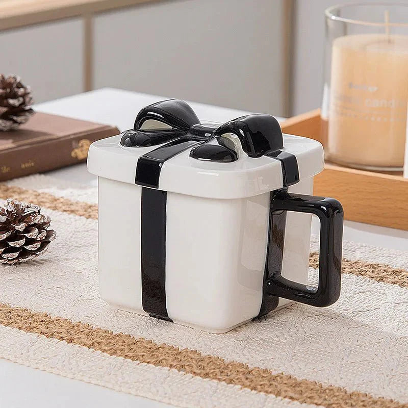 Keramische Weihnachtsgeschenk-Kaffeetasse mit Deckel