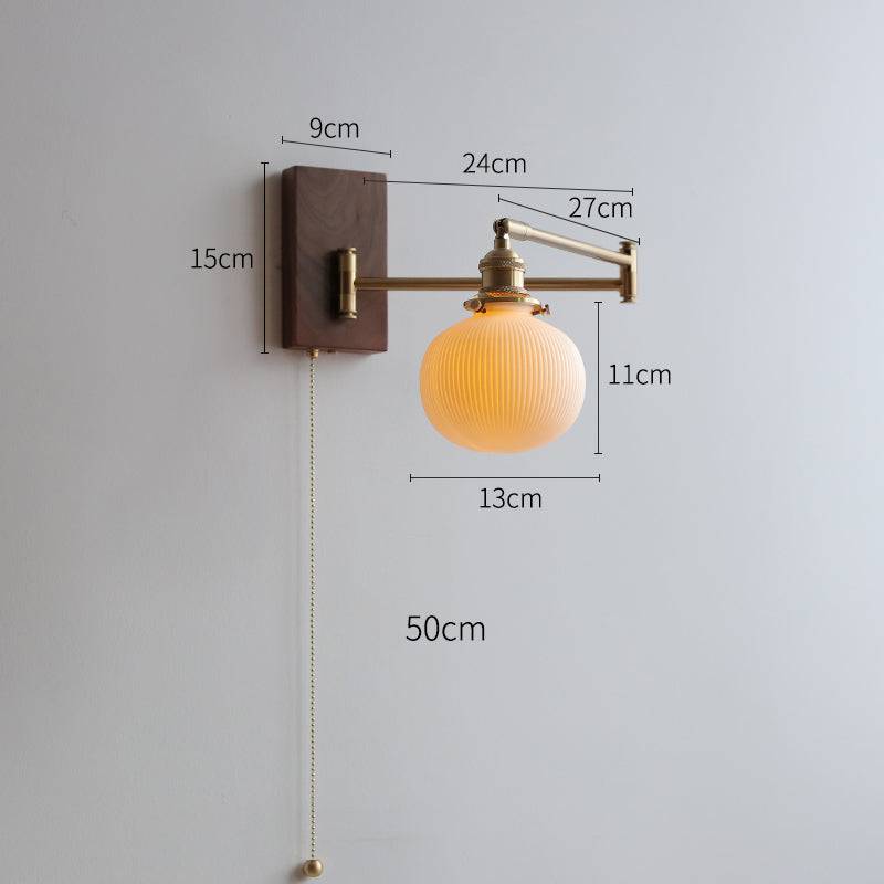 Wandleuchte aus Keramik und Holz – Modernes Design für zeitgenössisches Interieur
