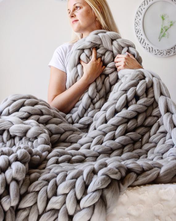 Weiche und warme Strickdecke - CozyWeave™