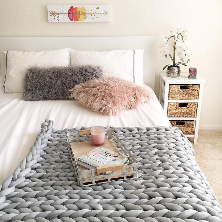 Weiche und warme Strickdecke - CozyWeave™