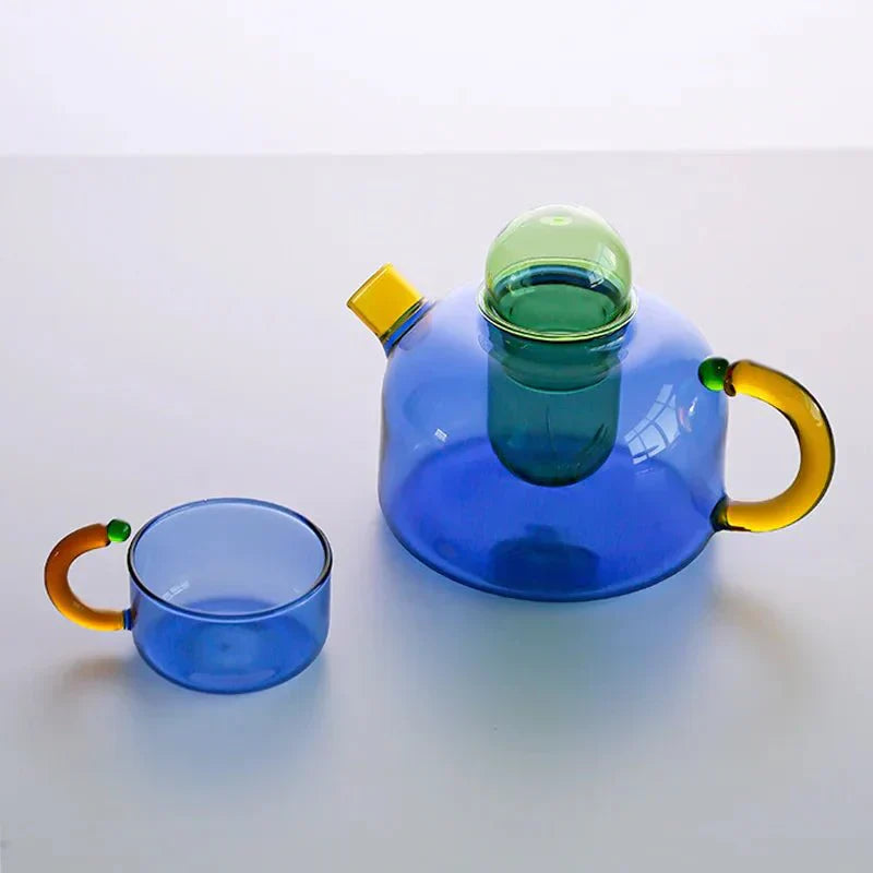GlowHarmony – Luxus durchsichtiger Wasserkocher mit Becher Set für verfeinerten Teegenuss