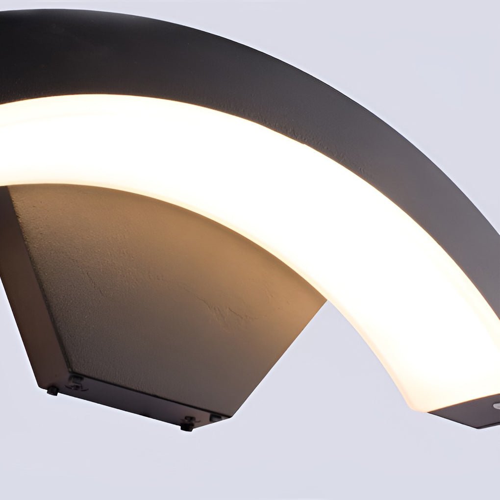 Außenwandleuchte mit gebogenem LED-Design