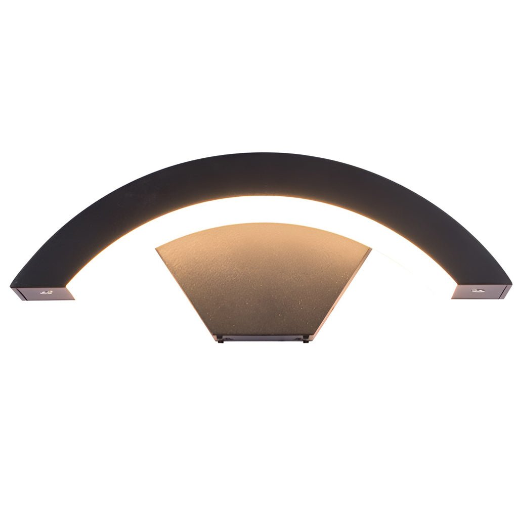 Außenwandleuchte mit gebogenem LED-Design
