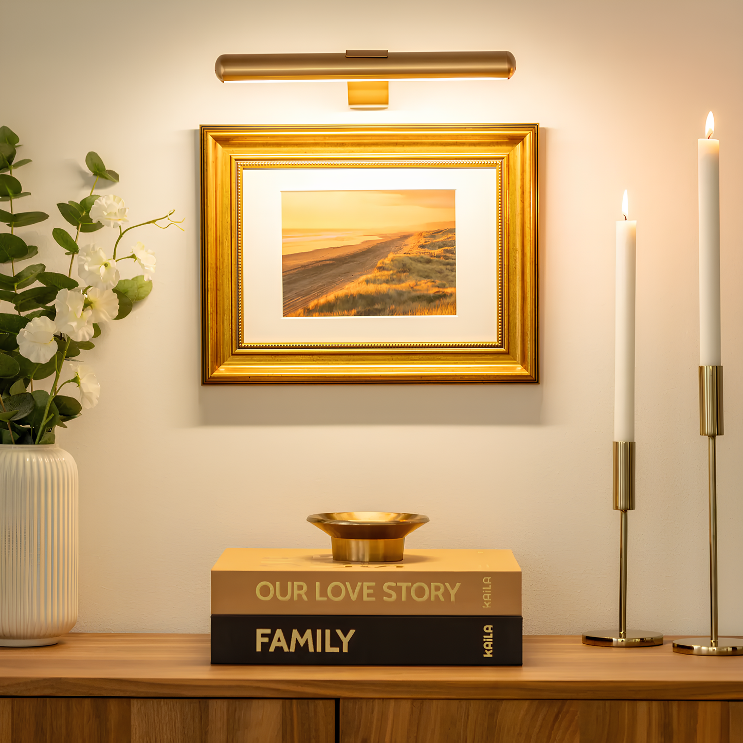 LumiCraft – Elegante Wandlampe mit kabelloser Perfektion
