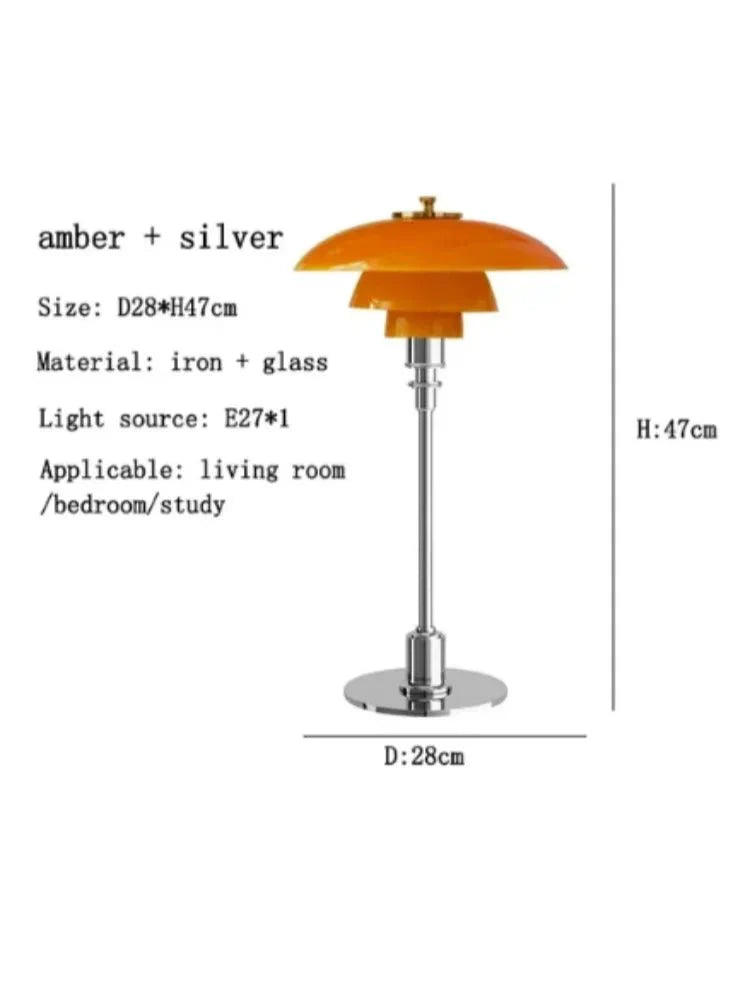 Dänisch inspirierte Glastischlampe
