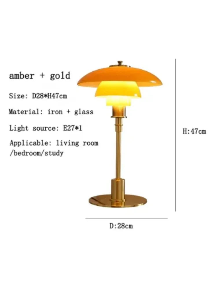 Dänisch inspirierte Glastischlampe