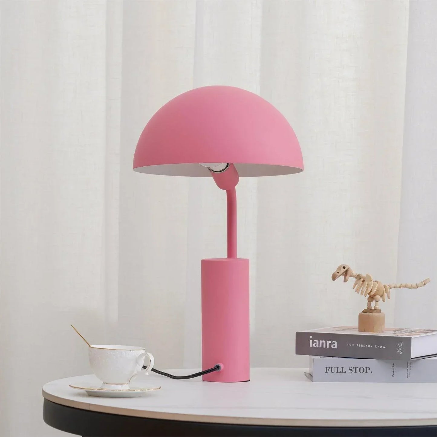 Cap Tischlampe – modernes geometrisches Design mit verstellbarem Schirm