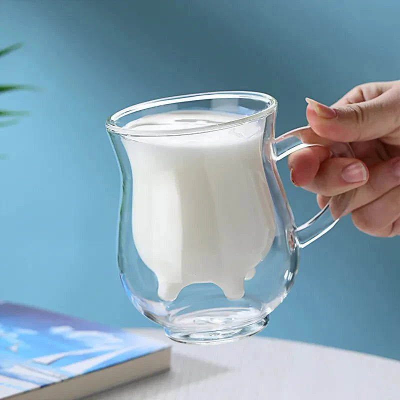 Doppelschichtige Kaffeetasse aus Glas „Kuh“