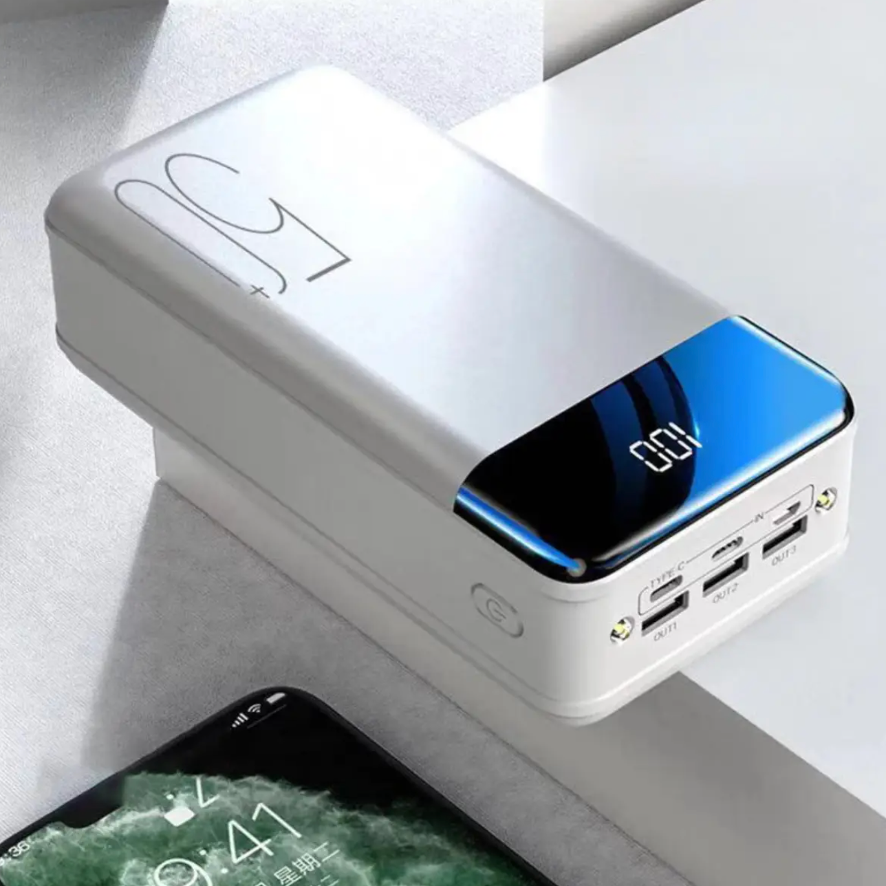 Leistungsstarke 100.000 mAh Powerbank | PowerMaxPro