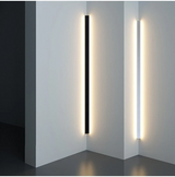 Moderne schwarze LED-Wandleuchte Bar