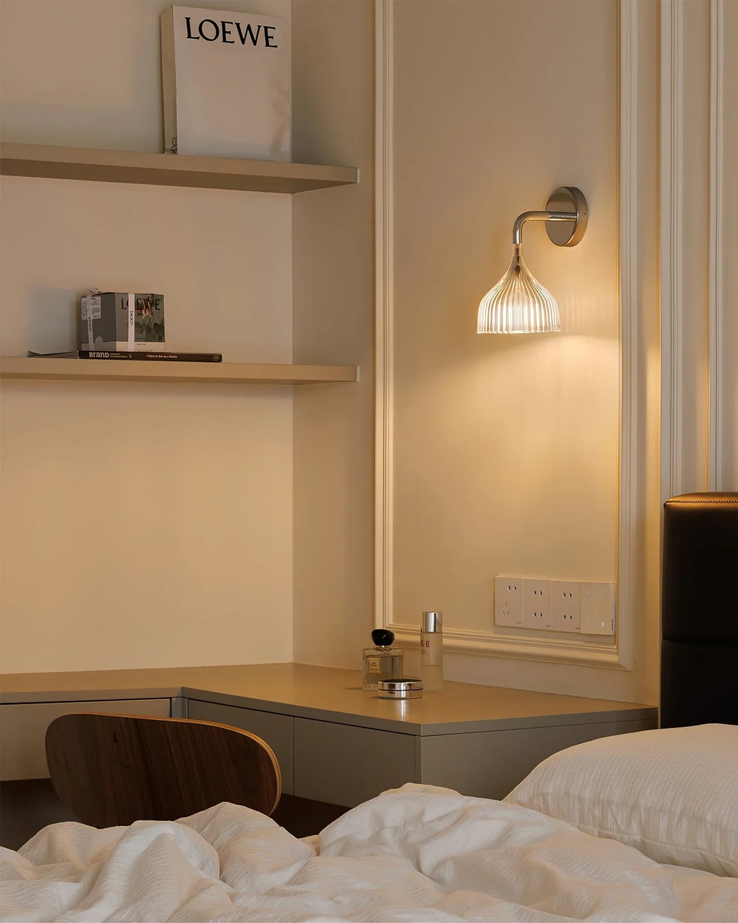 Garduru Light – Nordische Acryl-Wandleuchte