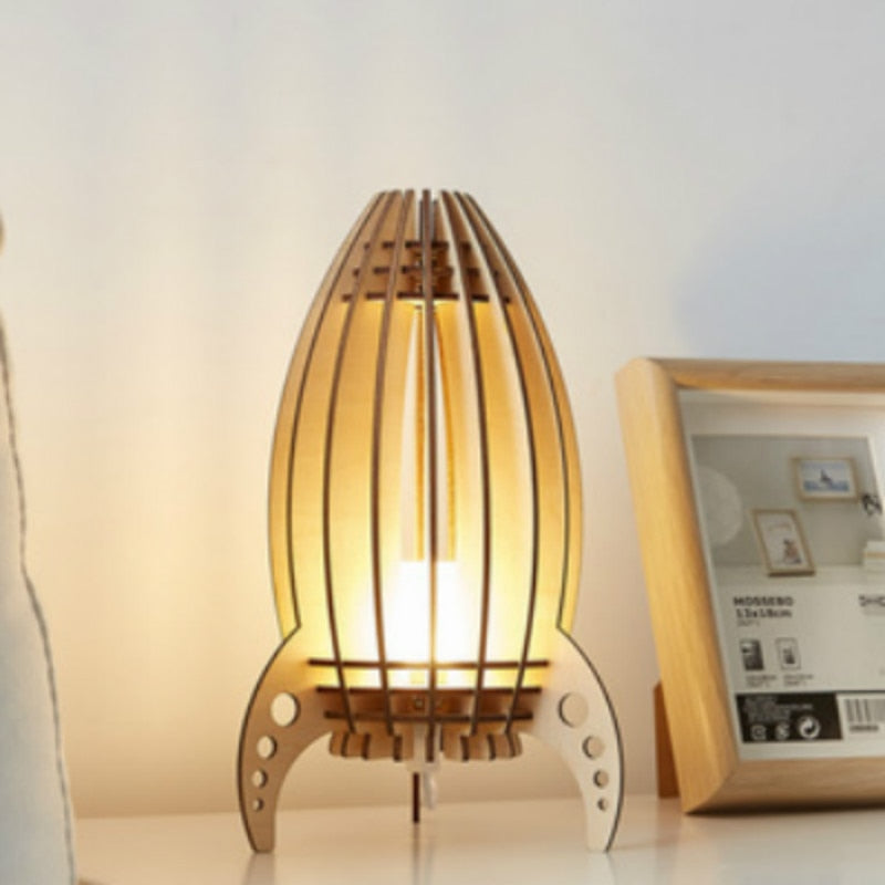 Garduru - Holz-Raketenlampe für magisch gemütliche Nächte