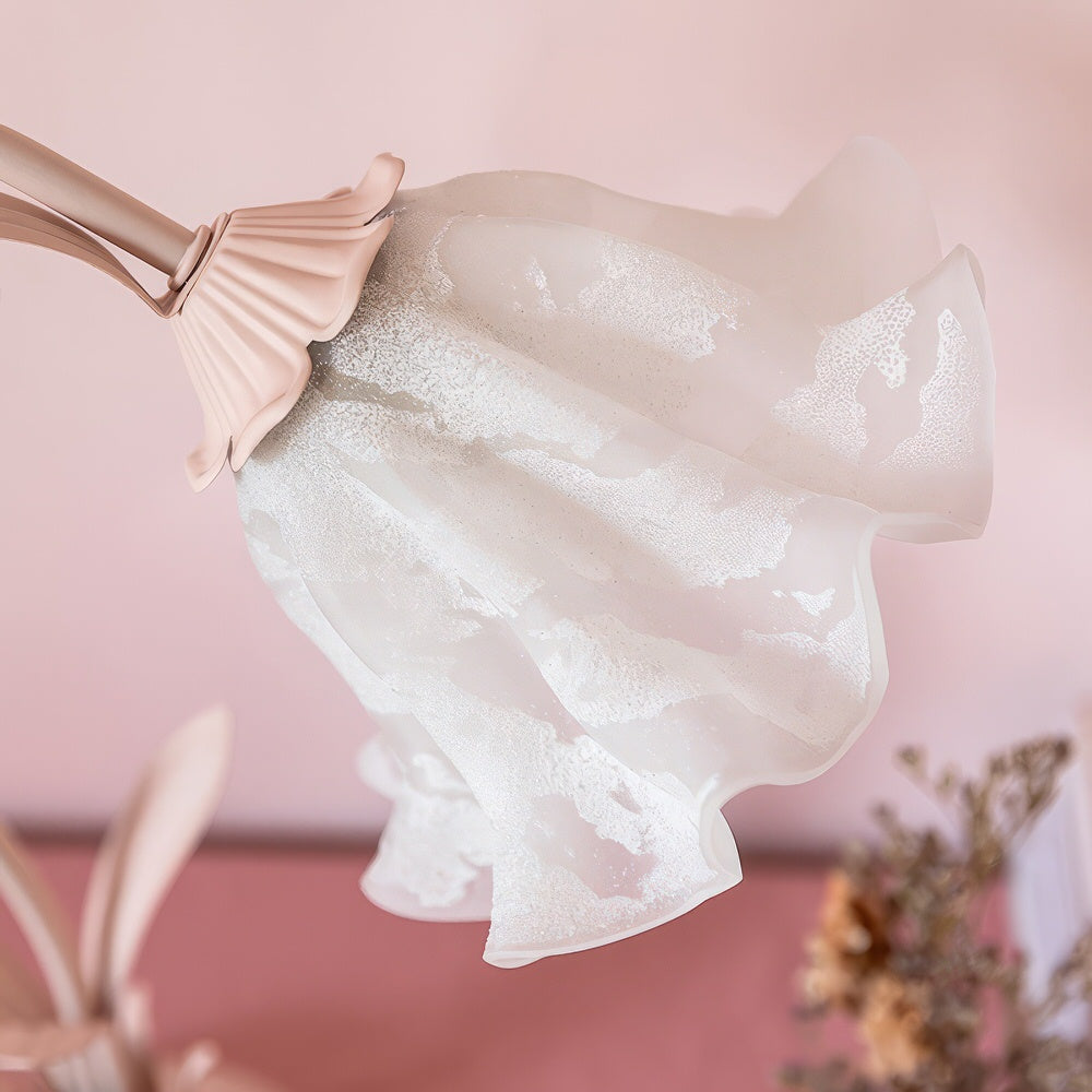 Vintage Flower Tischlampe: Eleganz trifft Funktionalität
