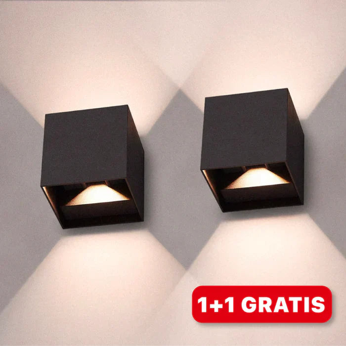 Moderne LED-Wandleuchte im Kubus-Design
