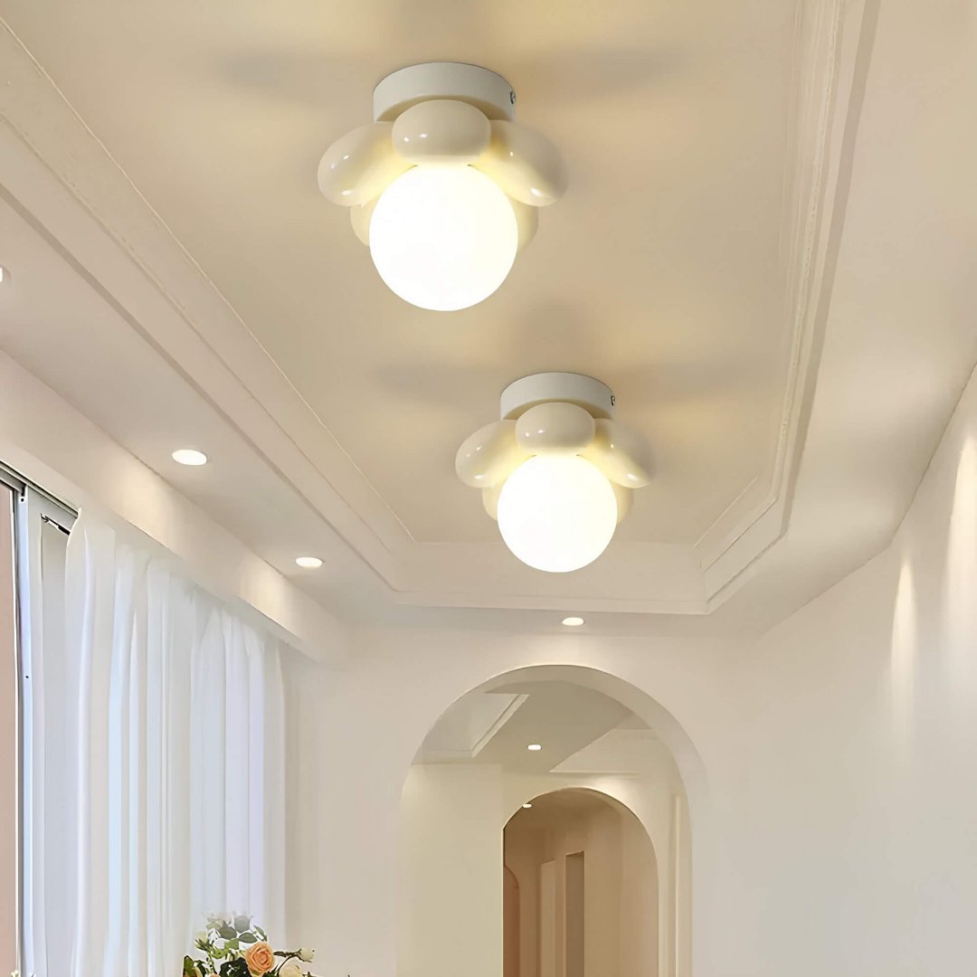 Skandinavische LED-Deckenleuchte mit Blumenmuster für Zuhause und Büro