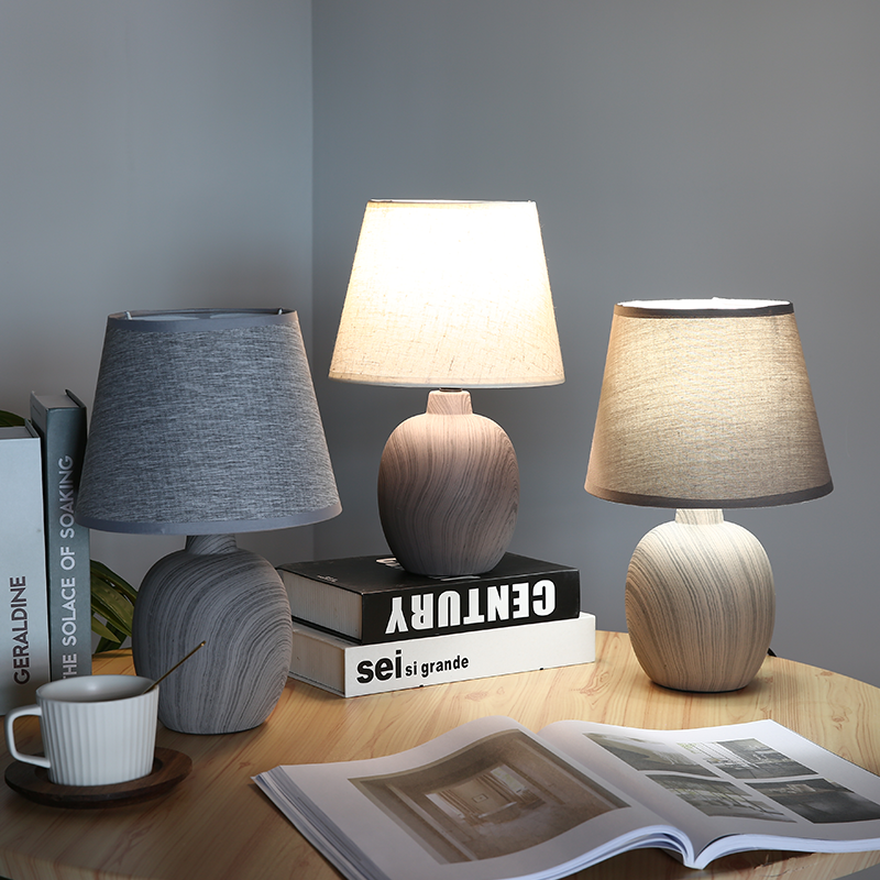 Finn – Moderne Tischlampe mit Stil und Funktionalität