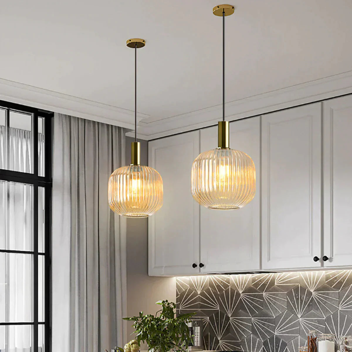 RoyaleGlow Texturiertes Glas Pendelleuchte – Elegante verstellbare Deckenleuchte für moderne Innenräume
