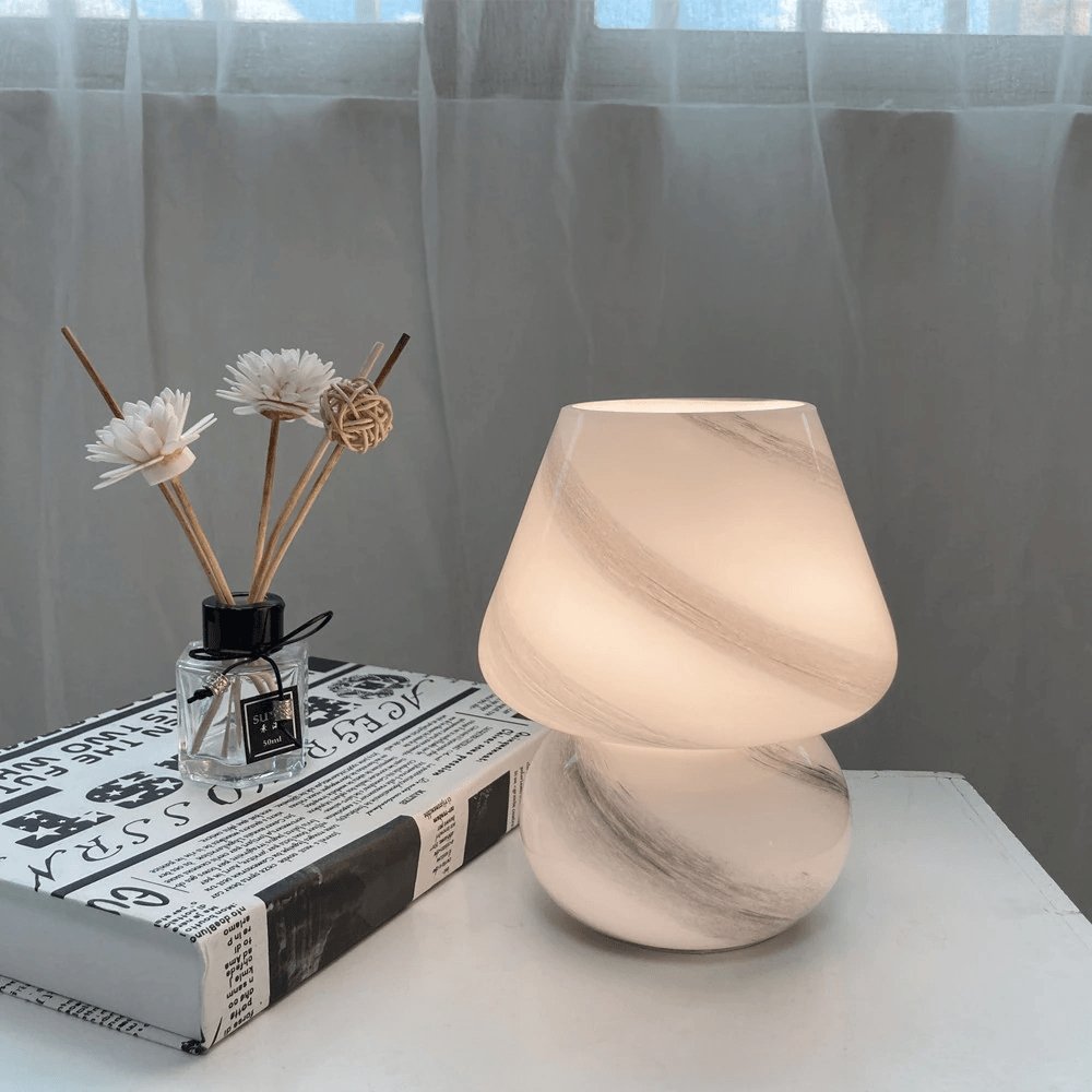 GlowShroom – Glas Tischlampe mit bezauberndem Design