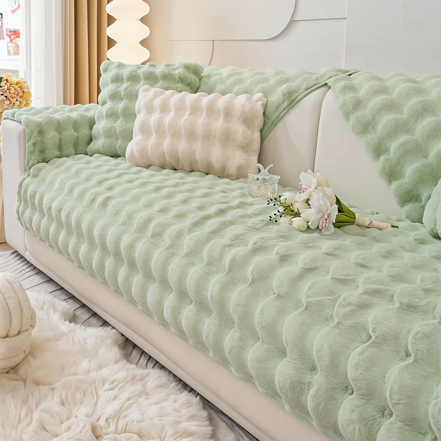 RoyaleGlow Luxus Sofabezug - Ultra-weicher Steppschutz