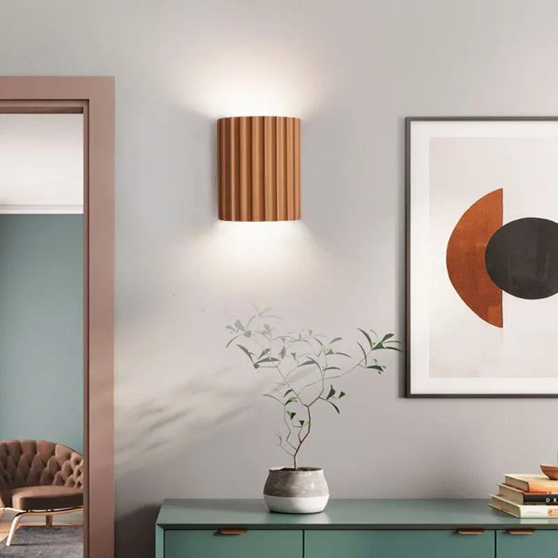 Moderne Design Wandleuchte – Lampenschirm in Falten