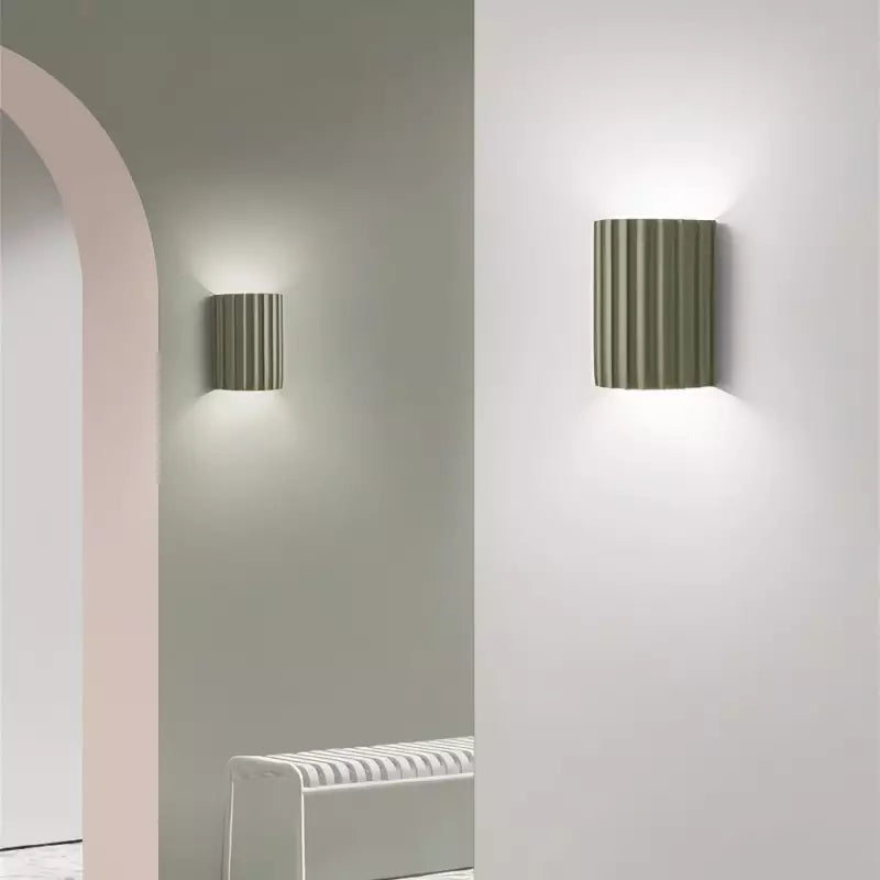 Moderne Design Wandleuchte – Lampenschirm in Falten